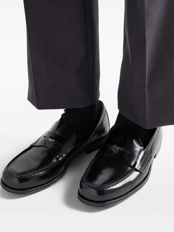 Prada レザーローファー | ブラック | FARFETCH JP