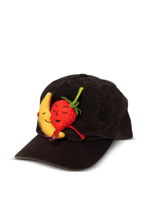 Doublet fruit-appliqué cap