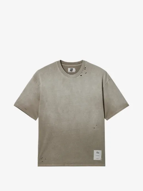 izzue playera con efecto envejecido