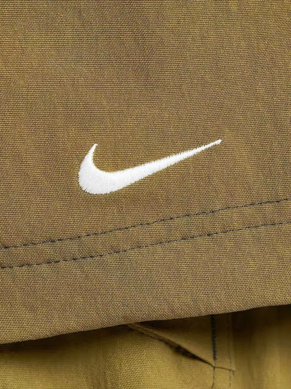 Nike Jack met zak Bruin
