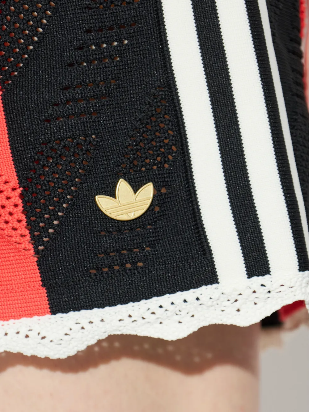 adidas striped lace trim shorts - Nero