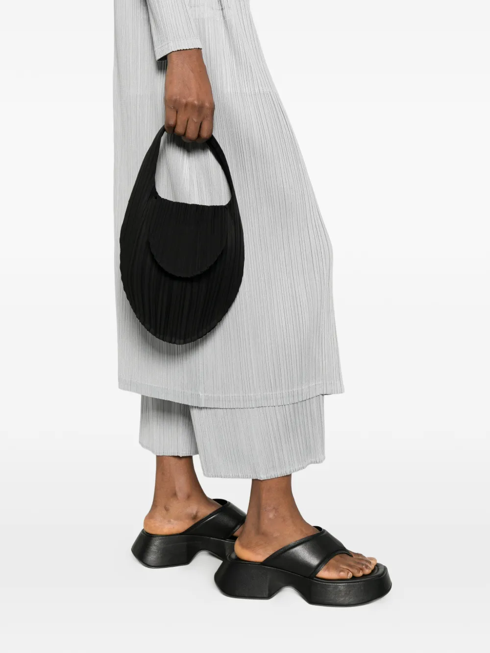 Pleats Please Issey Miyake Pleats Seeds shopper Zwart