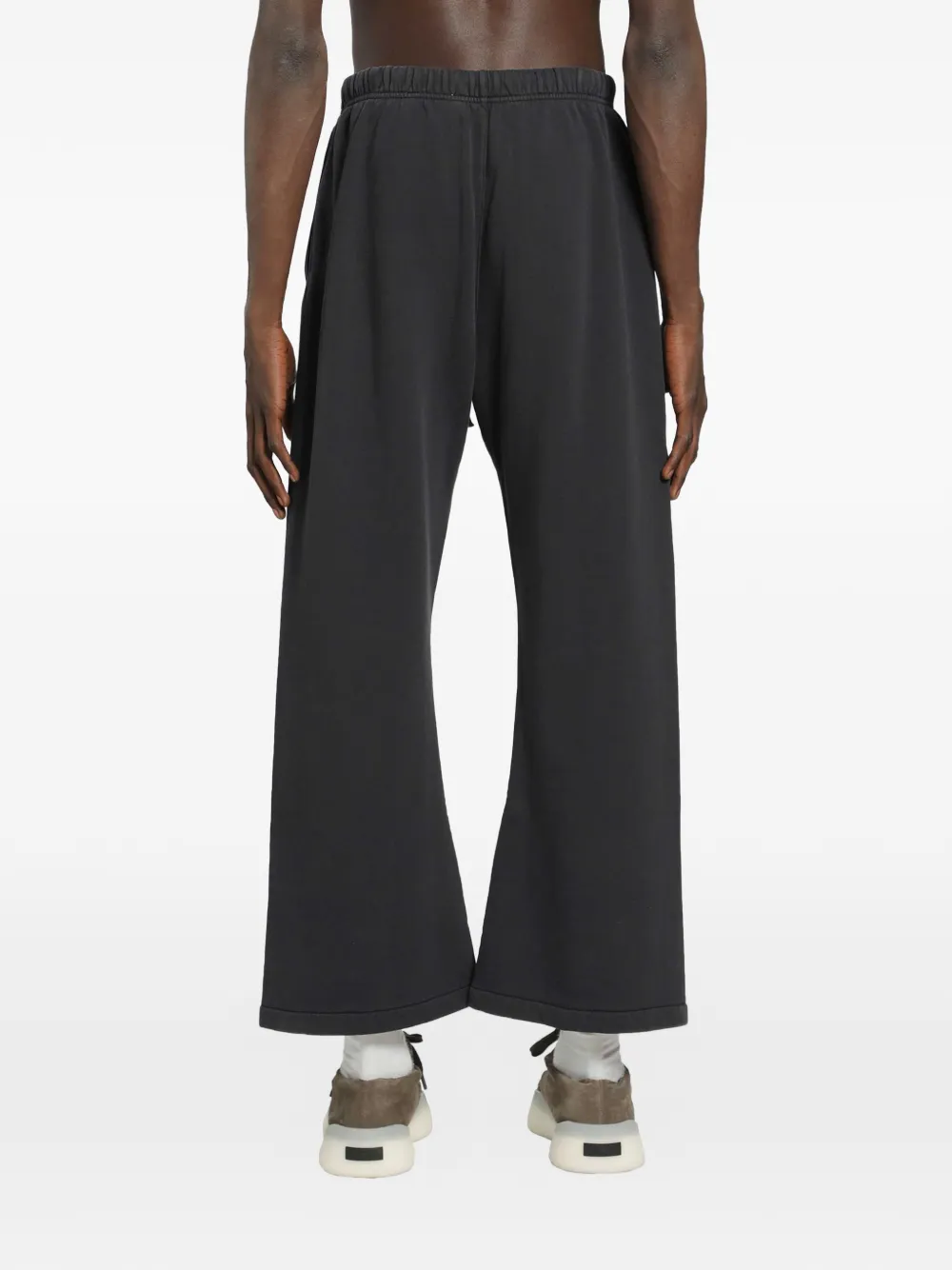 FEAR OF GOD ESSENTIALS Flare trainingsbroek met logo-print en trekkoord Zwart