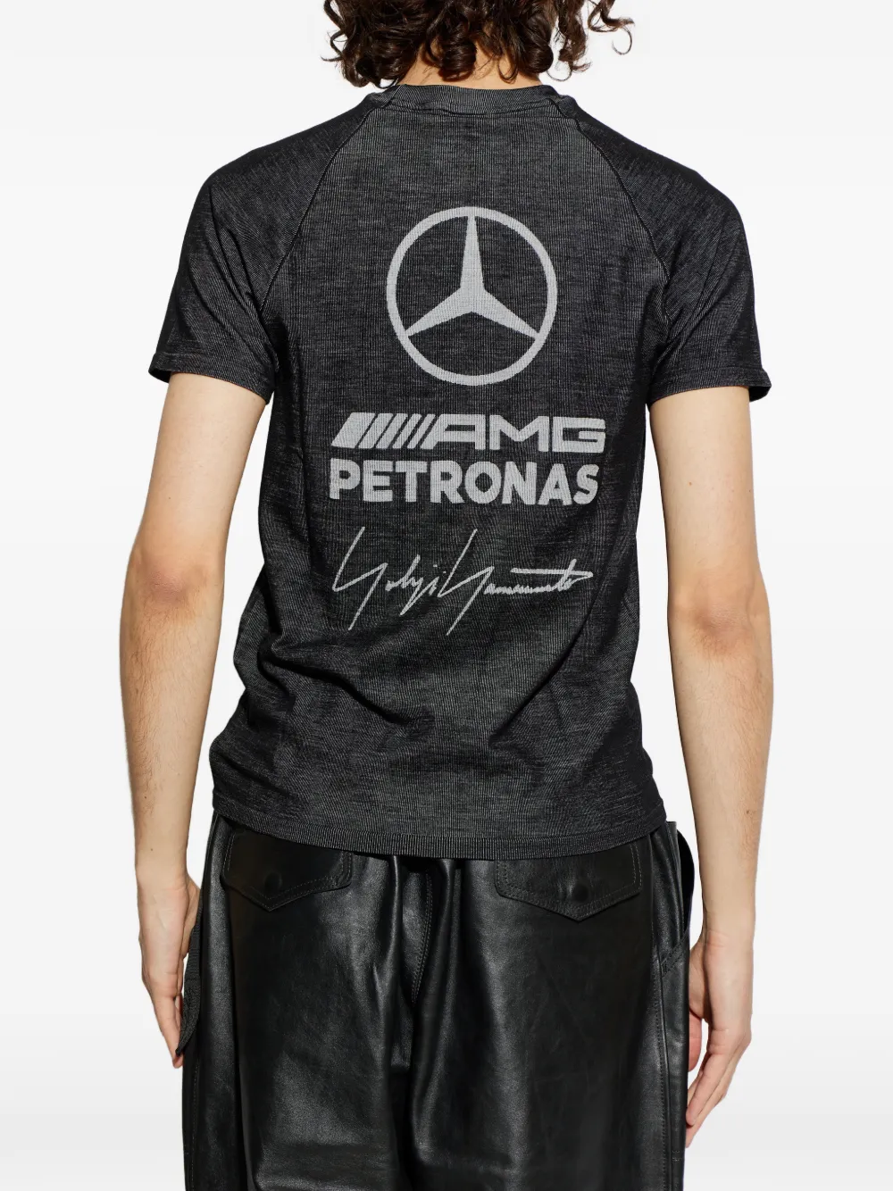 Y-3 x AMG Pretronas Mercedes T-shirt met logo-print Grijs
