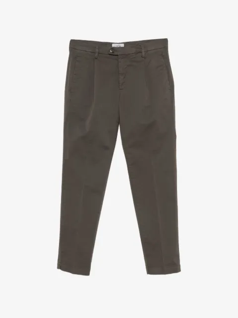 VELA SHOP pleated chinos