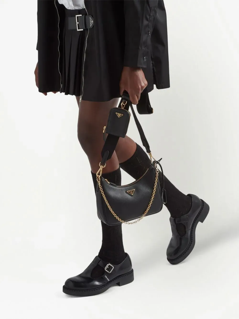 Prada リエディション 2005 サフィアーノレザー ショルダーバッグ