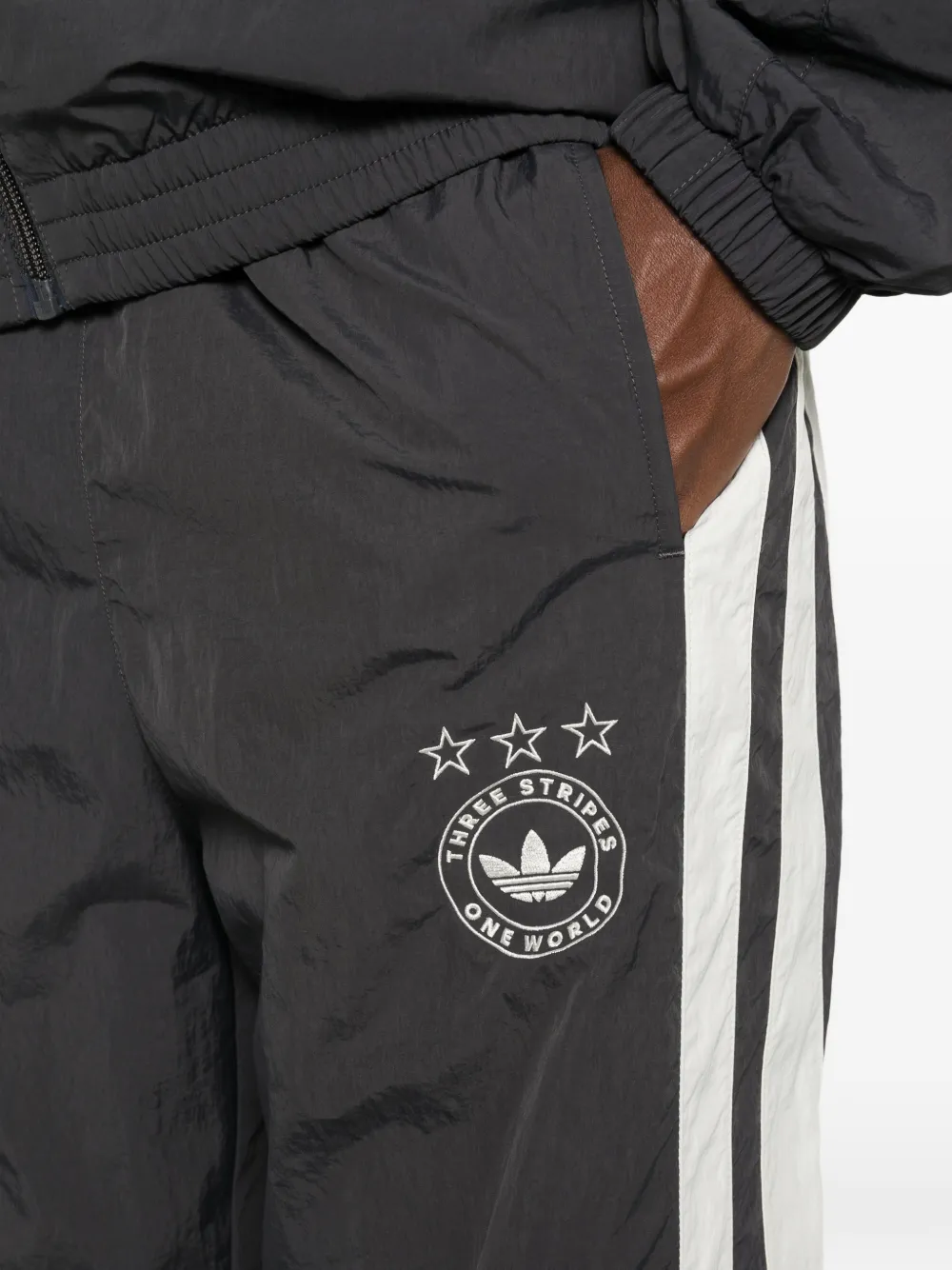 adidas Trainingsbroek met zijstreep Zwart