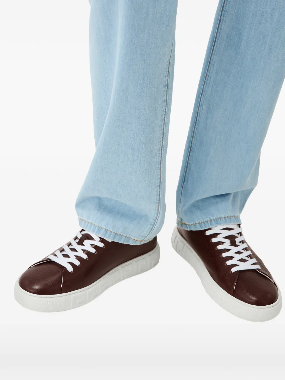 Versace Greca leren sneakers Bruin