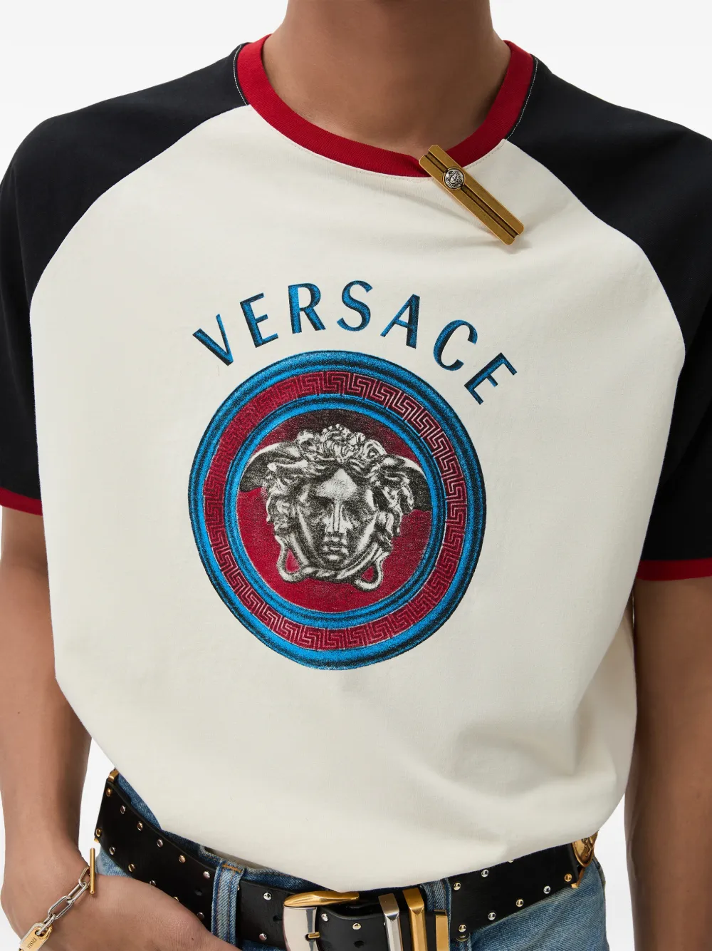 Versace Regular katoenen jersey T-shirt met print Beige