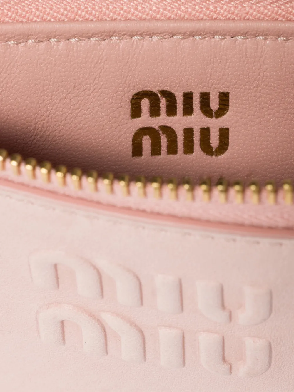 みーちゃん様RFID搭載　　ナッパインプントゥーレ ラウンドファスナー ピンク Miu Miu ナッパレザー エンベロープ カードケース | ピンク | FARFETCH JP