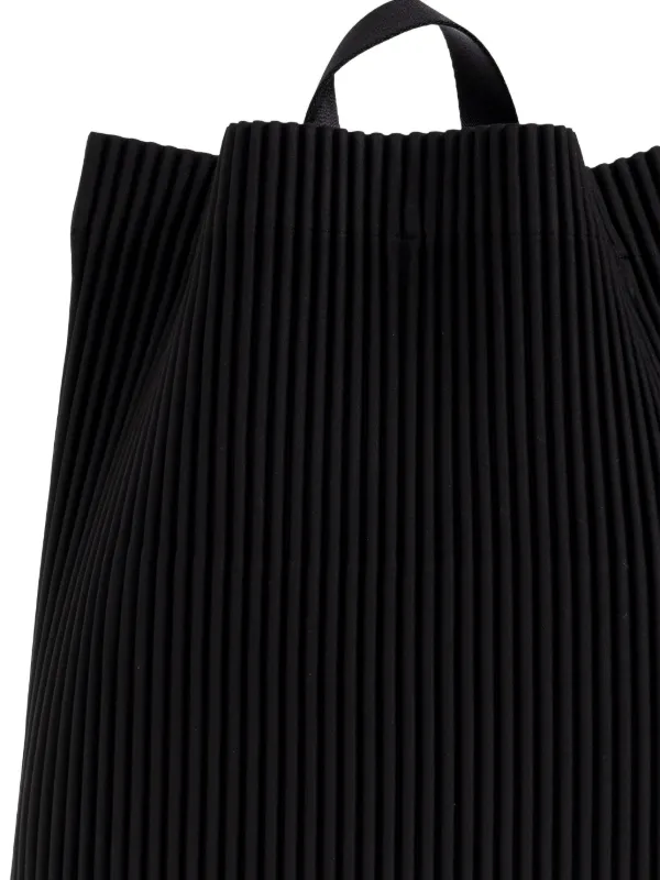 Homme Plissé Issey Miyake Pleated Backpack | Black | FARFETCH