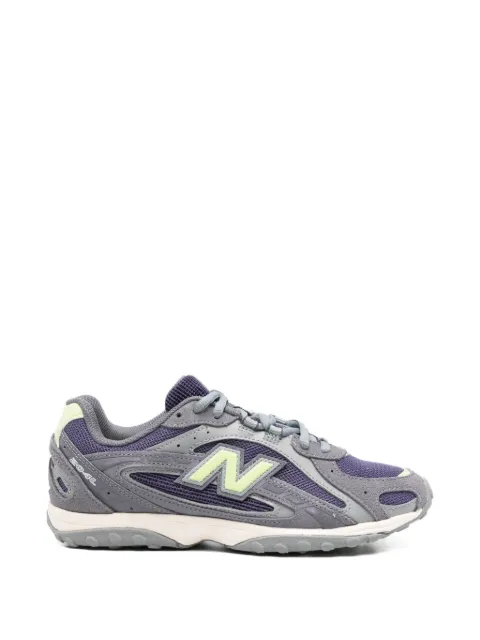 New Balance logo-plaque sneakers