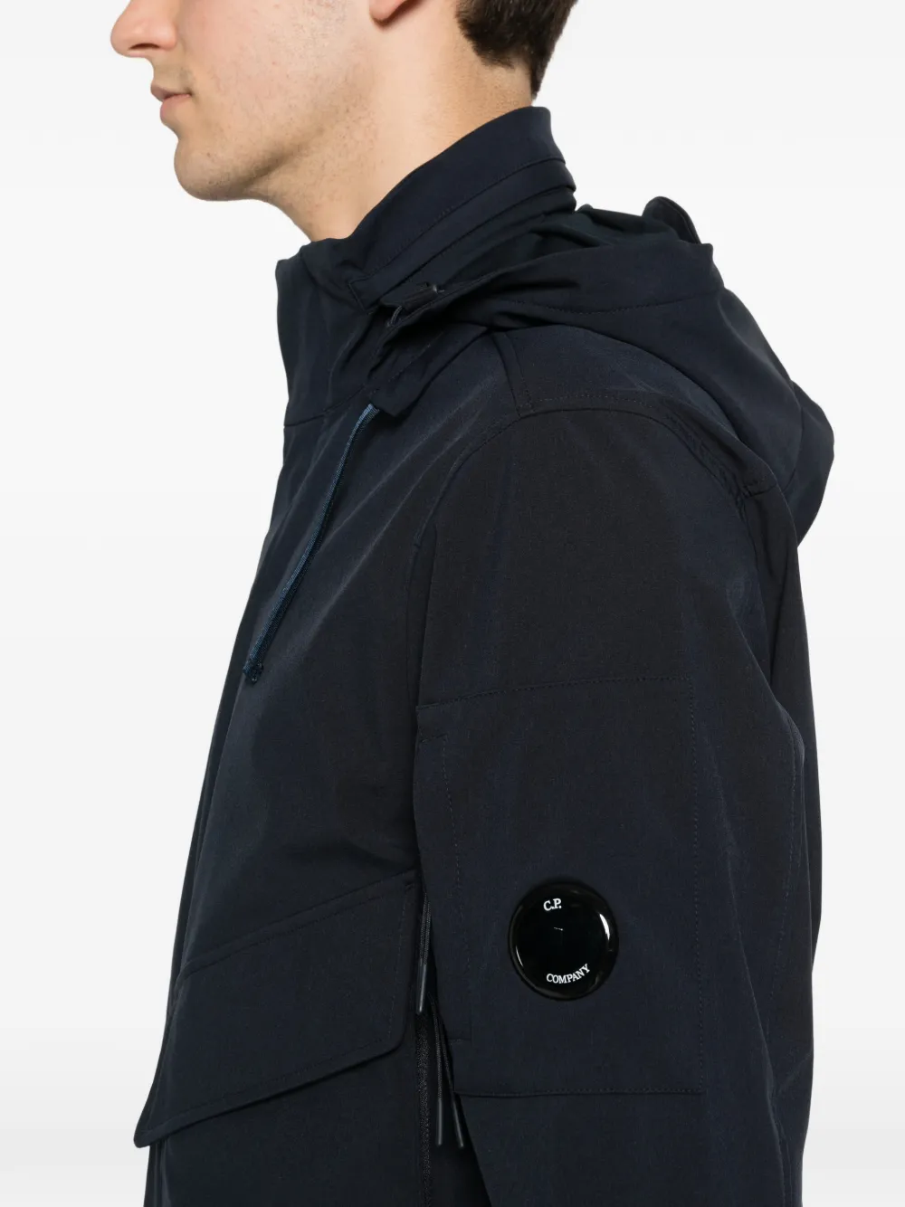 C.P. Company Jack met capuchon en logodetail Blauw
