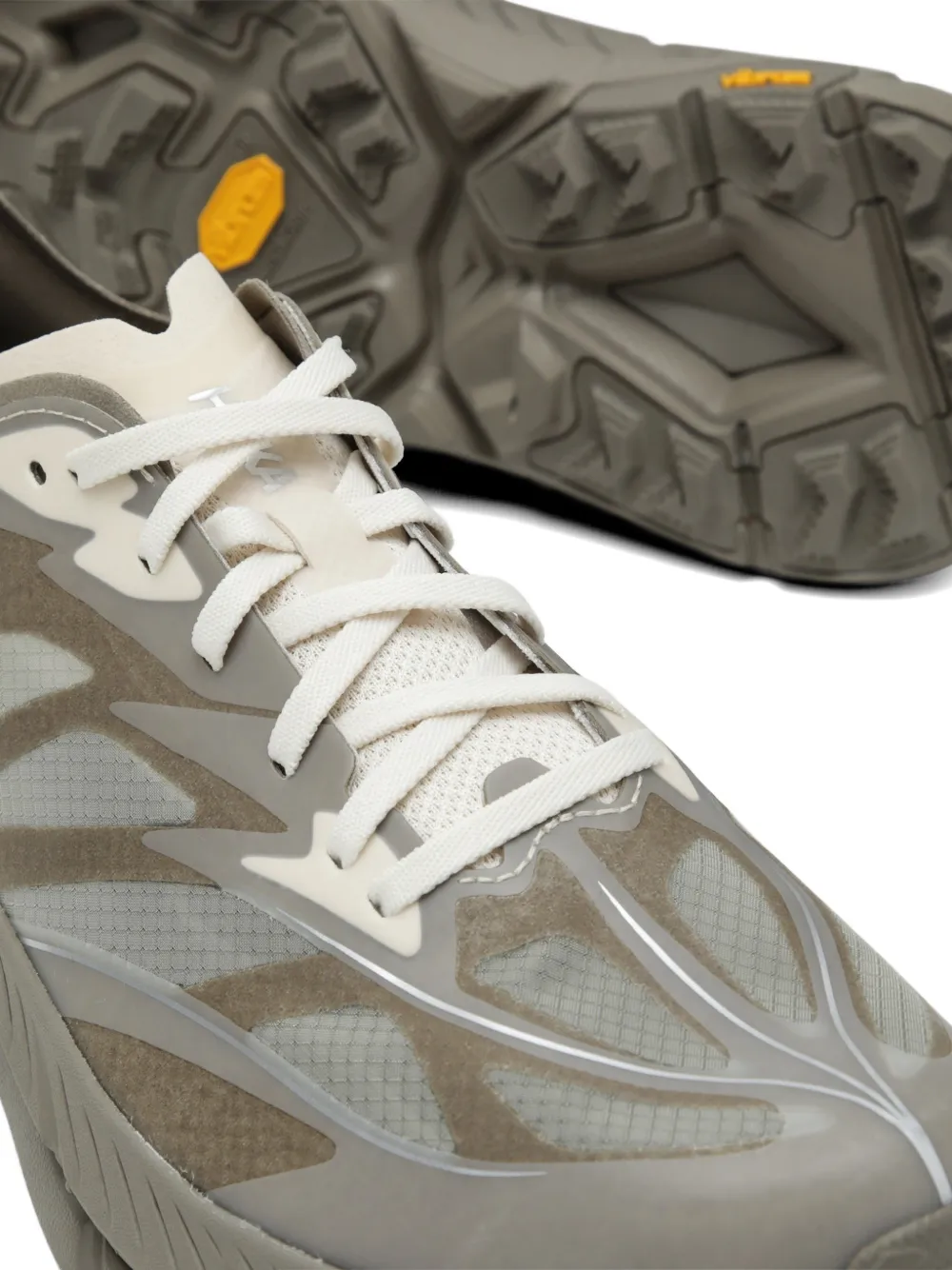 HOKA Mafate Speed 4 sneakers Wit