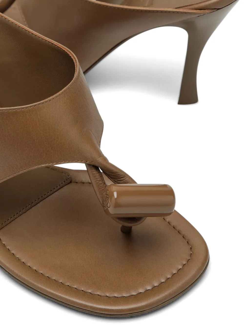 LOEWE Sandalen met teenbandje Bruin