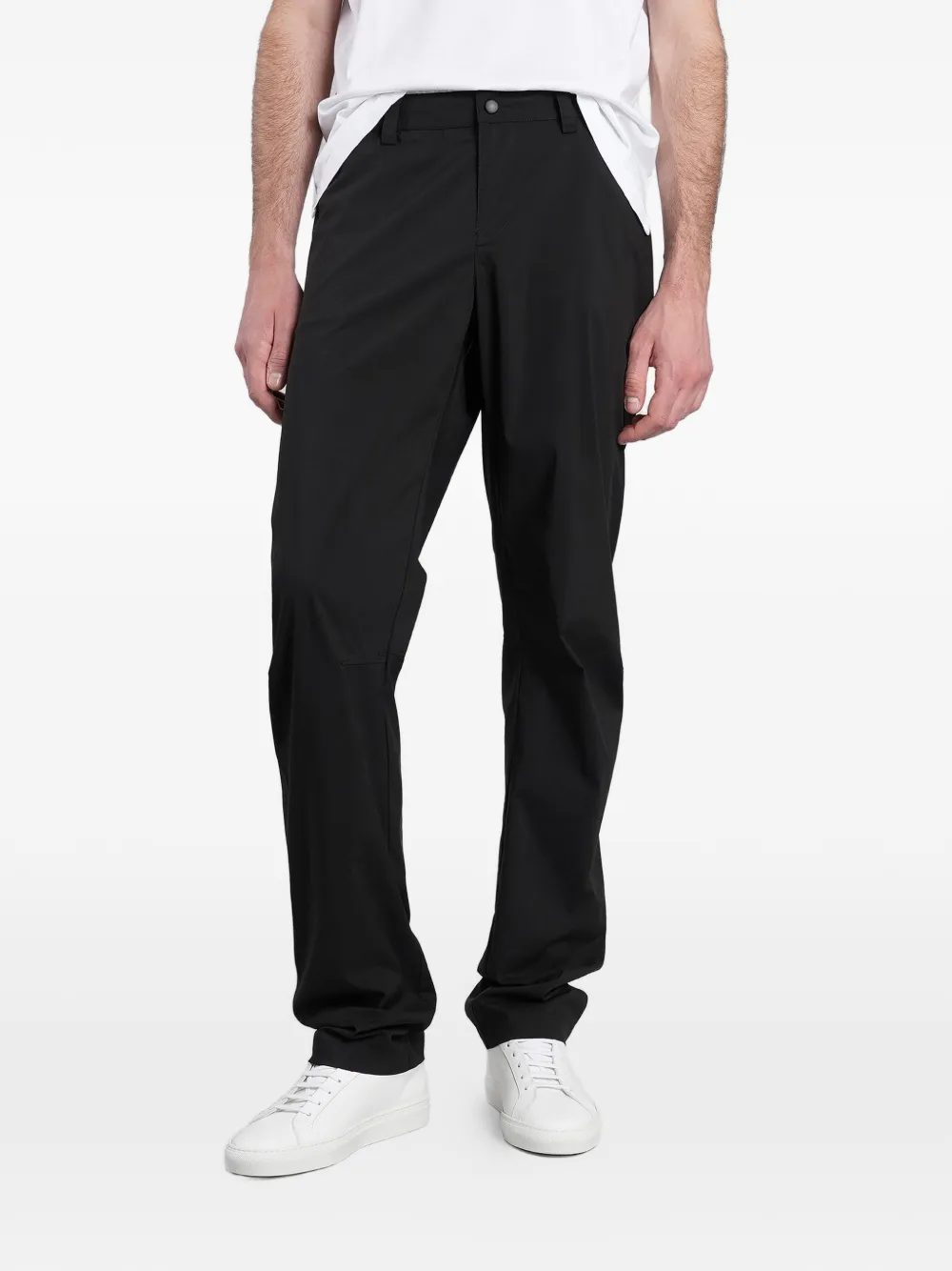 straight-leg trousers