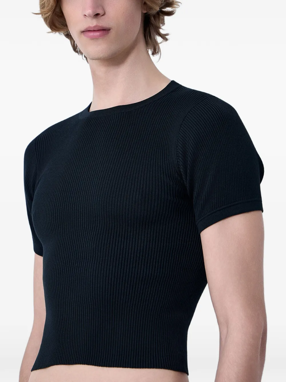 Rier Ribbed Cropped T-shirt in Black, view 4