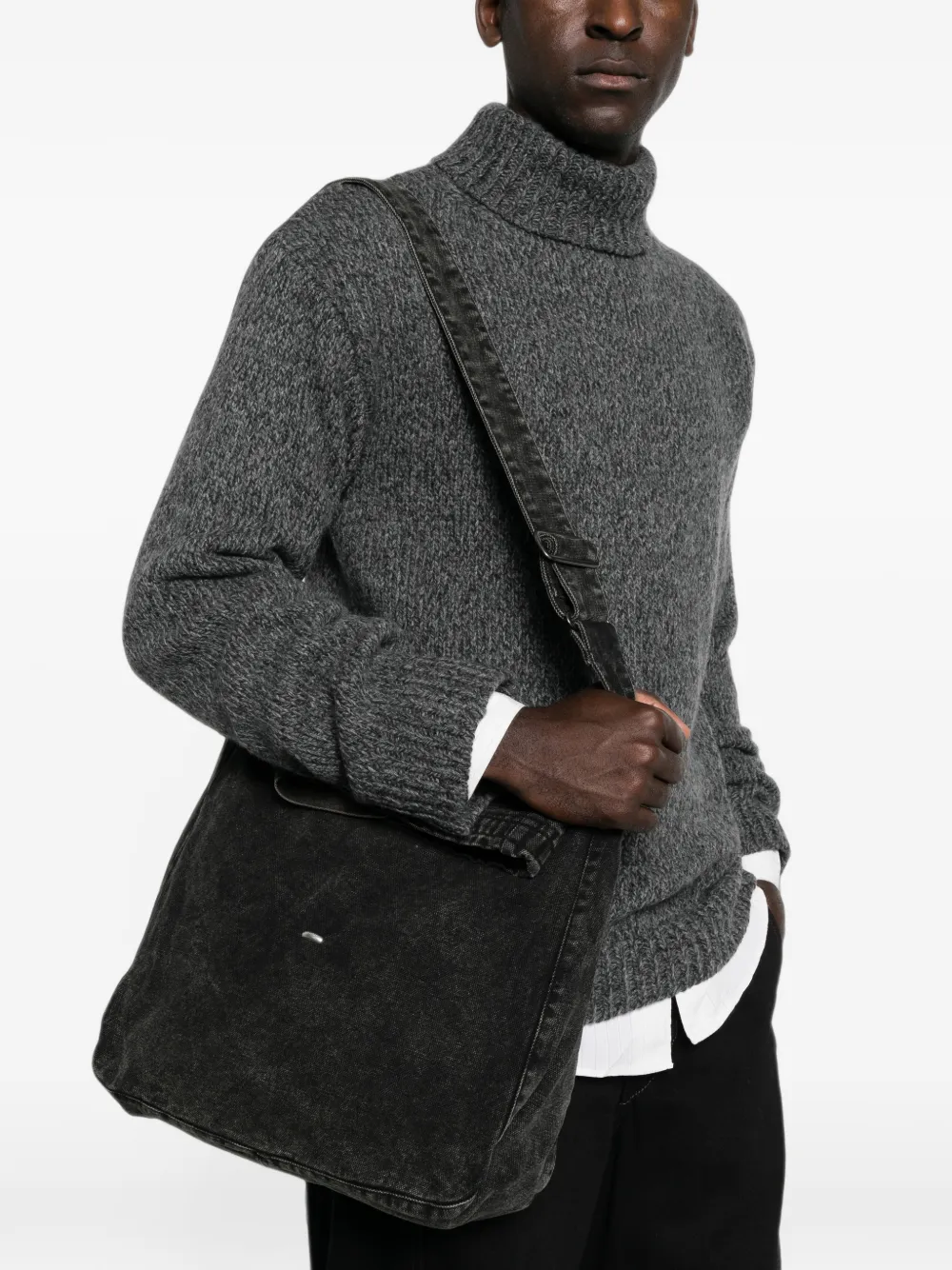 OUR LEGACY Sling garment-dyed shoulder bag Zwart