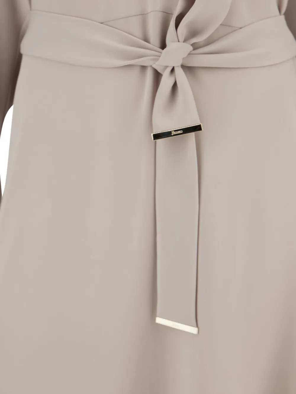 Herno Midi-jurk met V-hals en ceintuur Beige