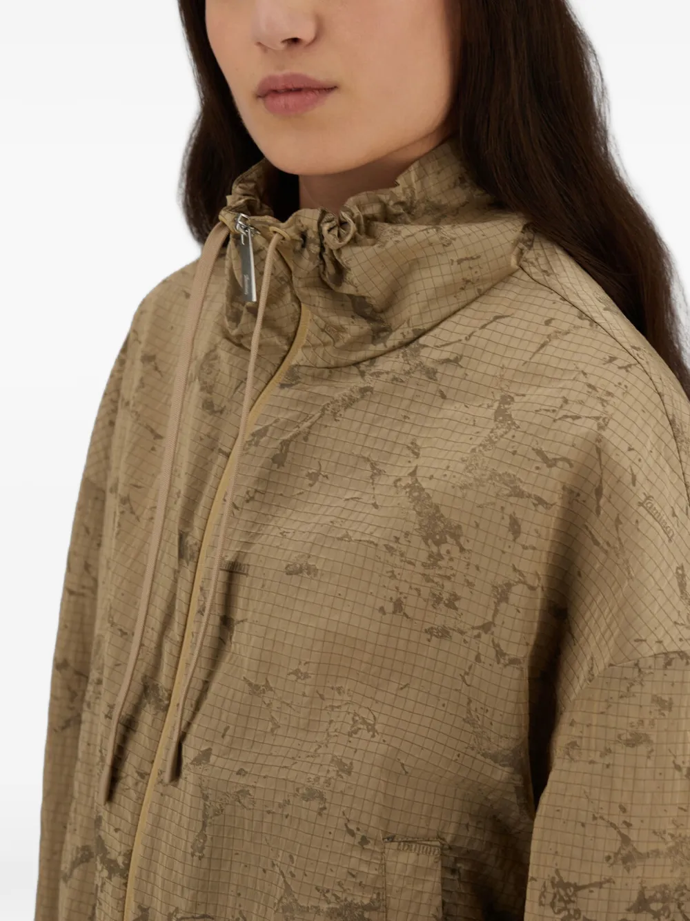 Laminar Jack met hoge hals en water jacquard Bruin