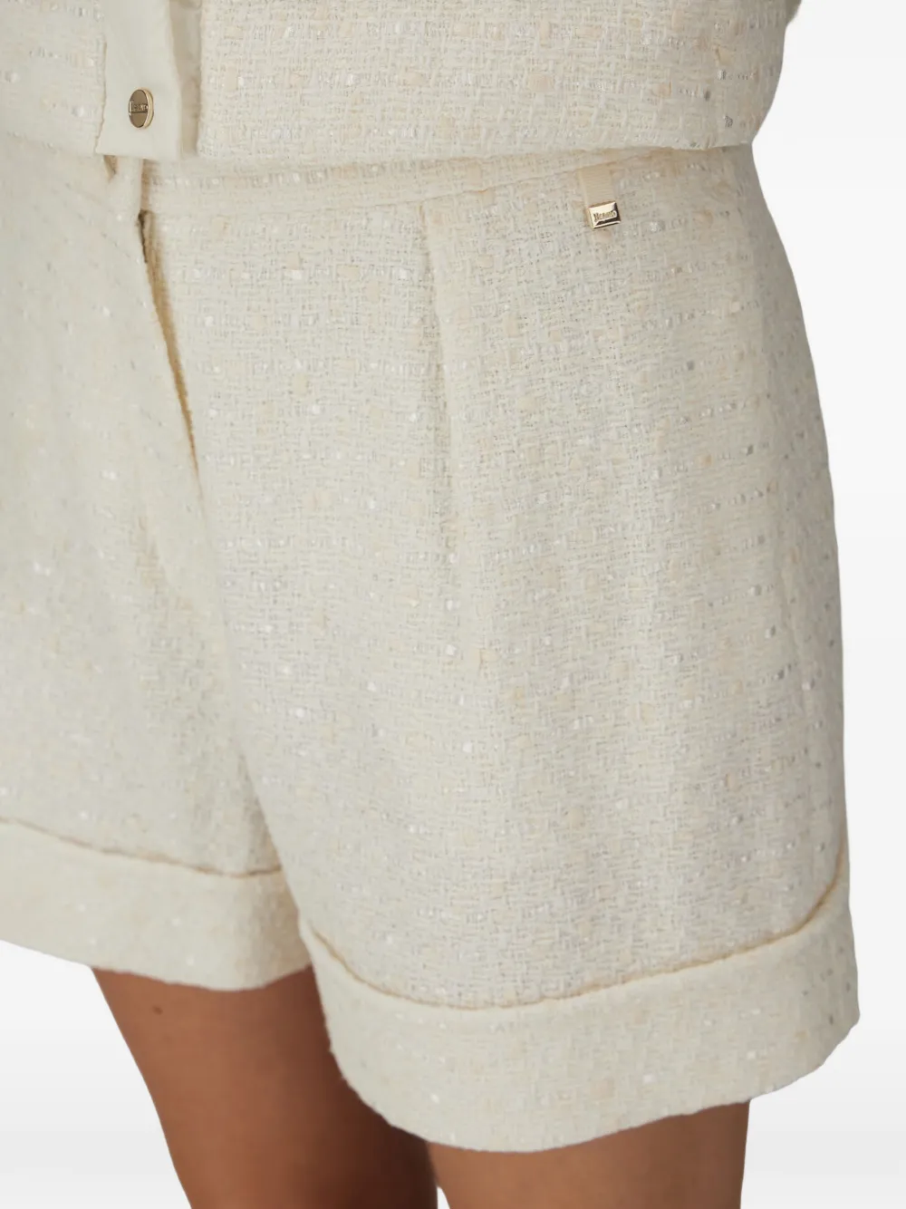 Herno Tweed shorts met omslag Beige