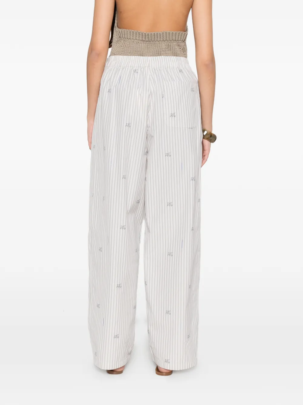 Jacquemus Gestreepte broek met borduurwerk Wit