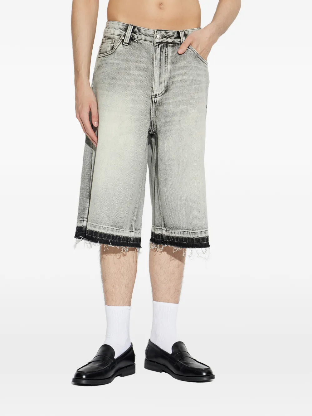MISBHV Gerafelde shorts Grijs