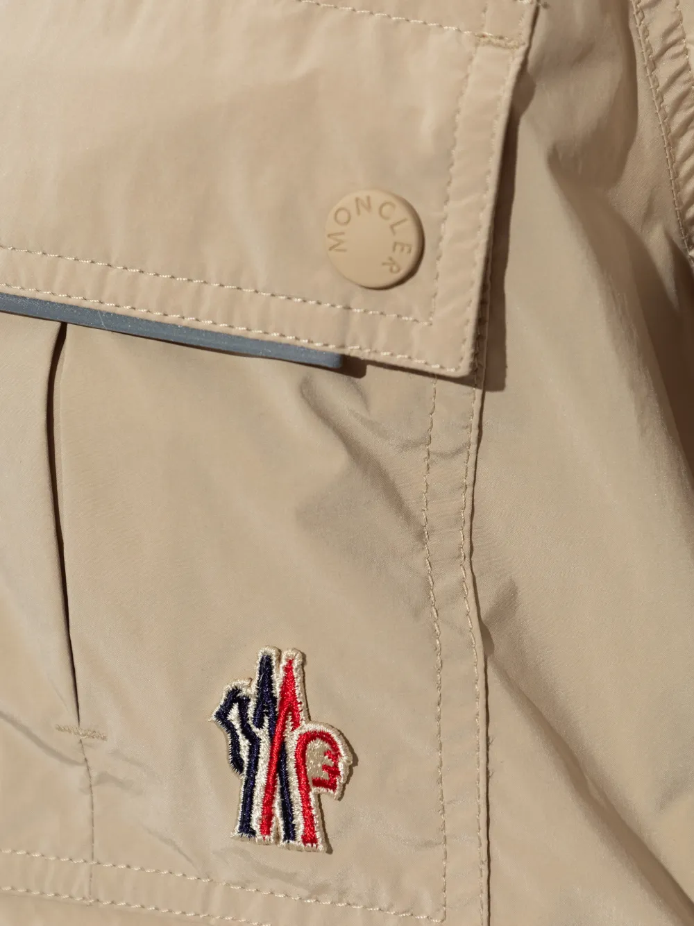 Moncler Grenoble Lerozel jack met meerdere zakken en rits Beige