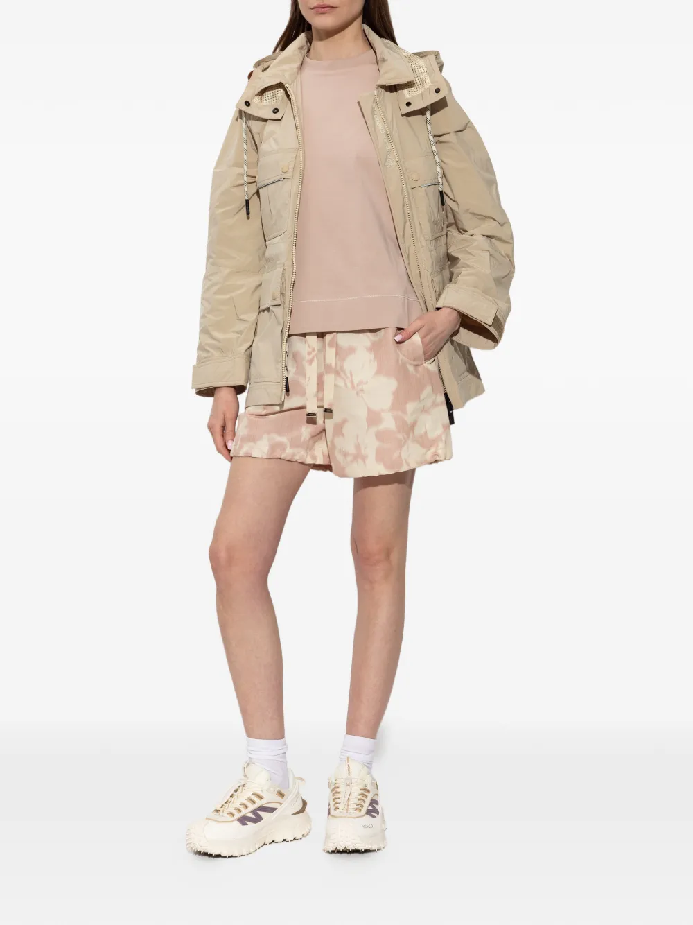 Moncler Grenoble Lerozel jack met meerdere zakken en rits Beige