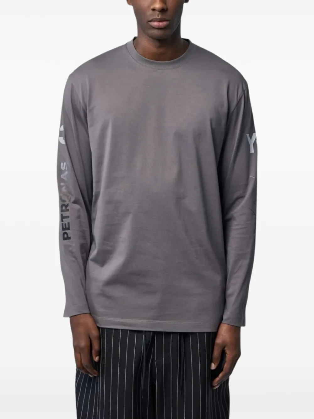 Y-3 x Mercedes Chaos grafische prints T-shirt met lange mouwen Grijs