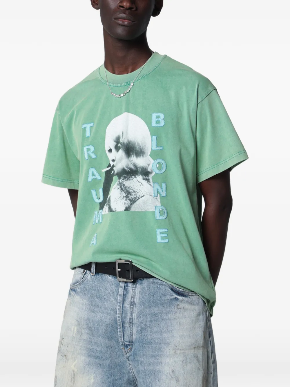 DAGGER 트라우마 블론드 티셔츠 | 그린 | Image 1