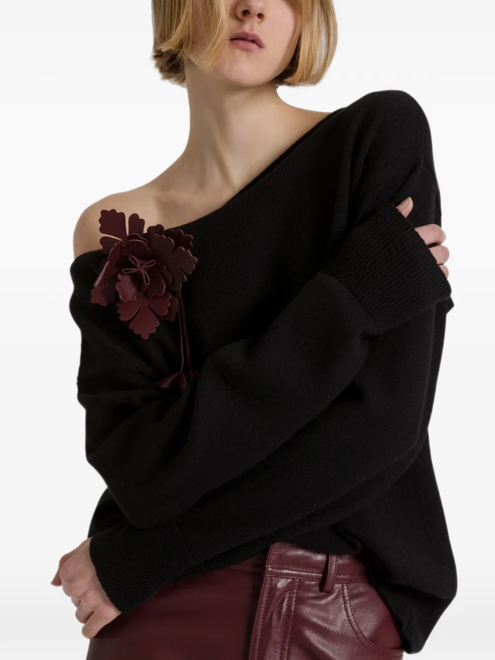 Alberta Ferretti Brosche aus Schafsleder mit Blumendetail - Nude