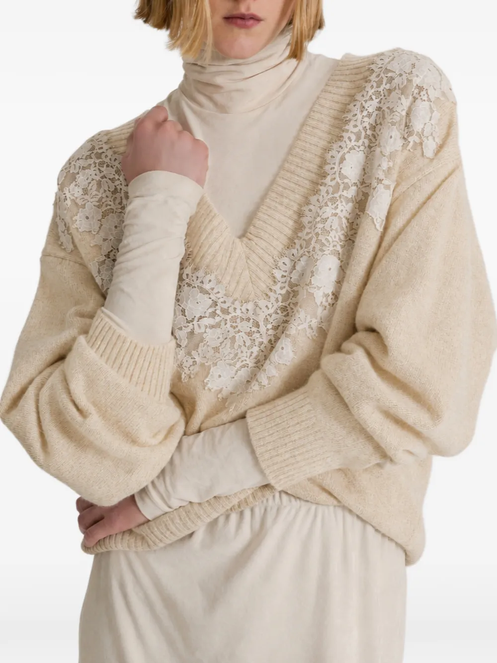 Alberta Ferretti Trui met V-hals en kanten afwerking Beige