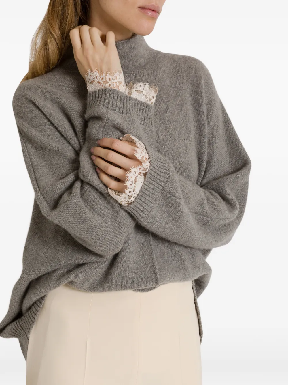Alberta Ferretti Trui met hoge hals en kanten afwerking Grijs