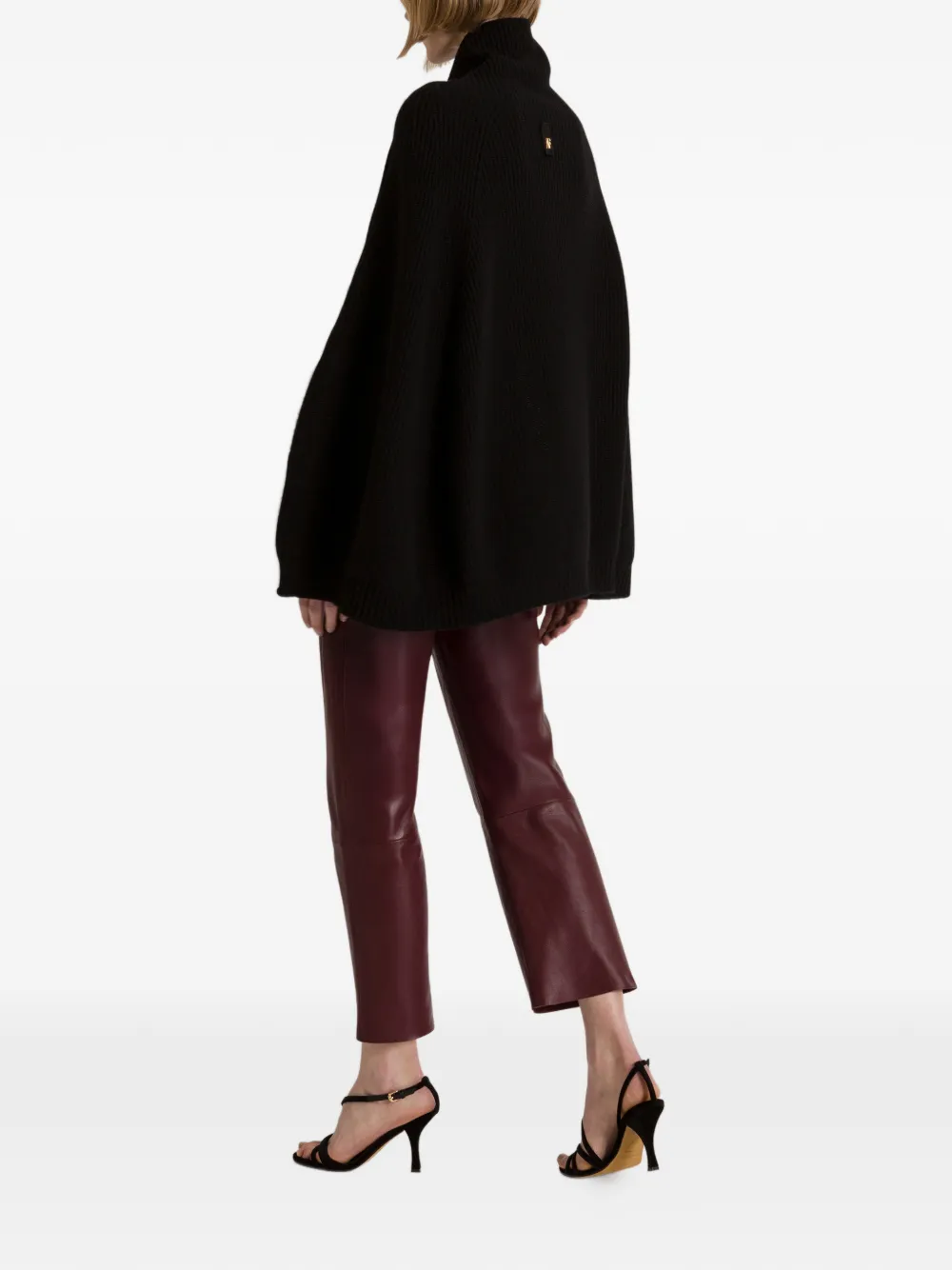 Alberta Ferretti Coltrui met cape Zwart