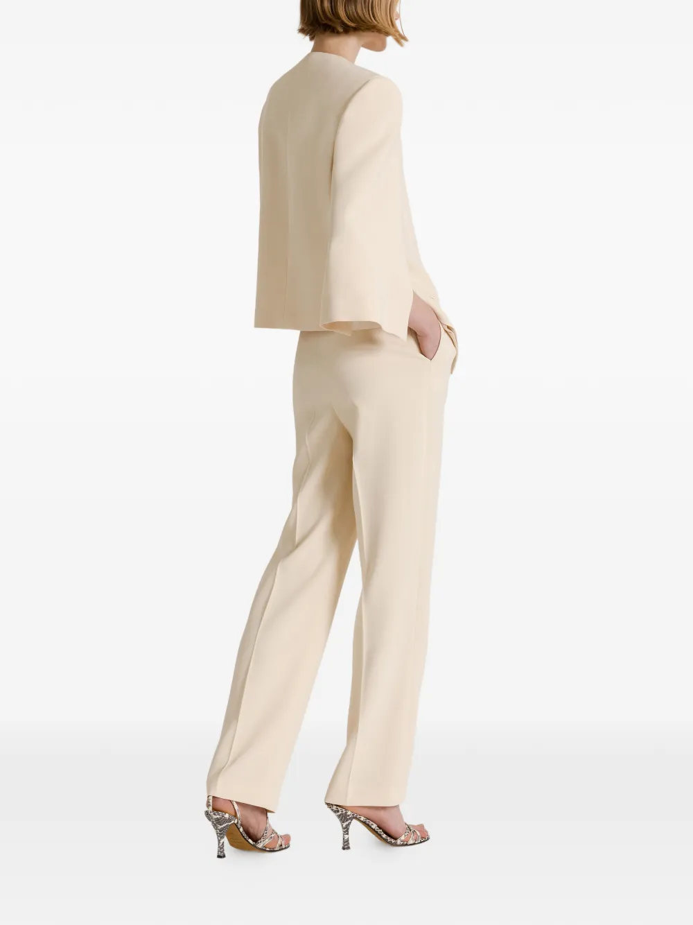 Alberta Ferretti Blazer met enkele rij knopen en V-hals Beige