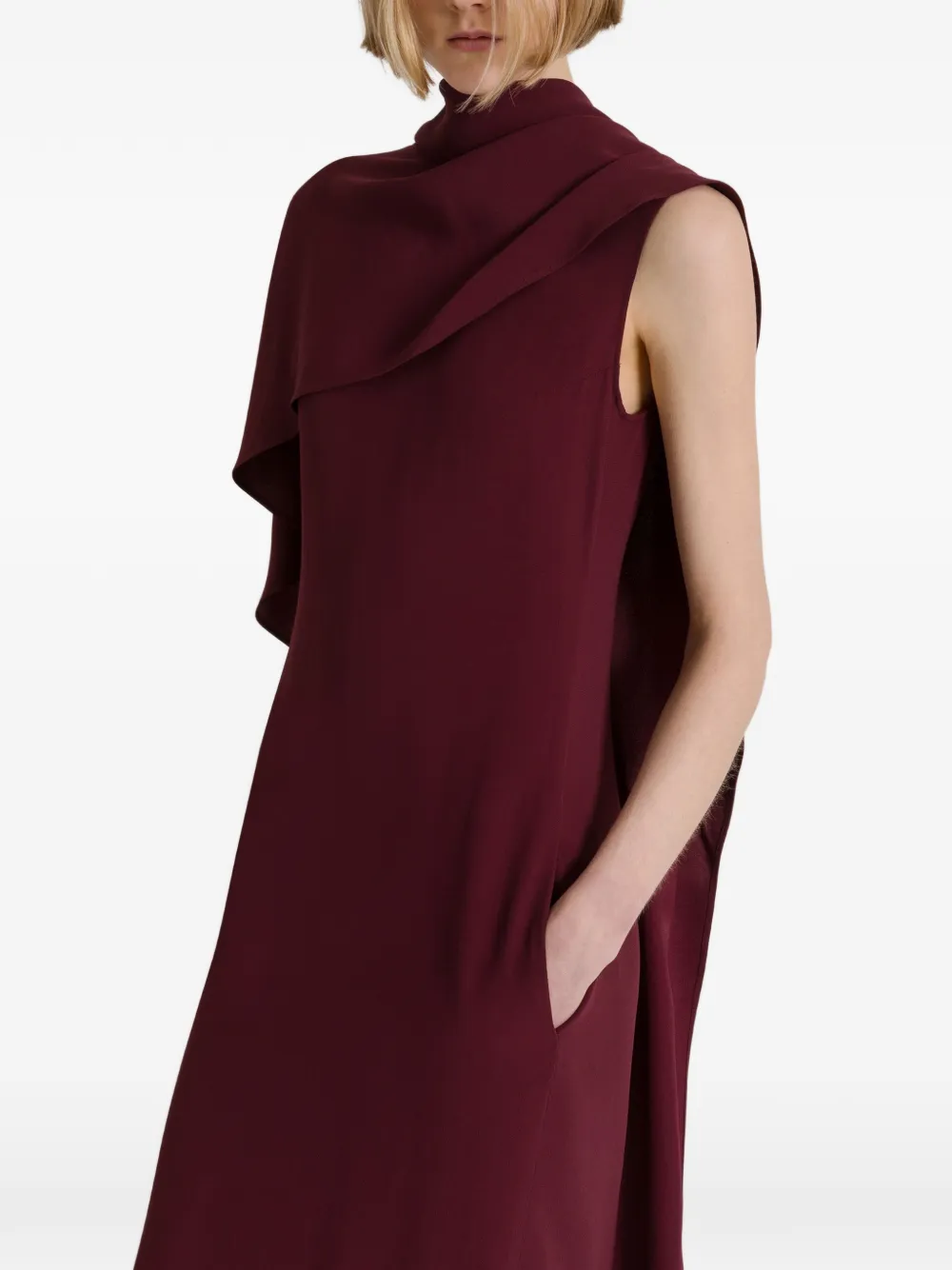 Alberta Ferretti Maxi-jurk met hoge hals Rood