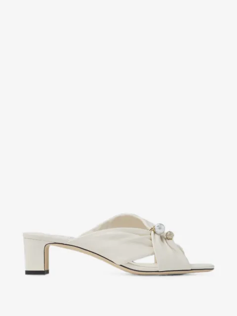 Jimmy Choo Rafi 45 leren muiltjes verfraaid met parels