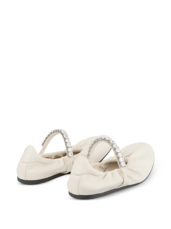 Jimmy Choo Jade ビジュー フラットシューズ | ニュートラル | FARFETCH JP