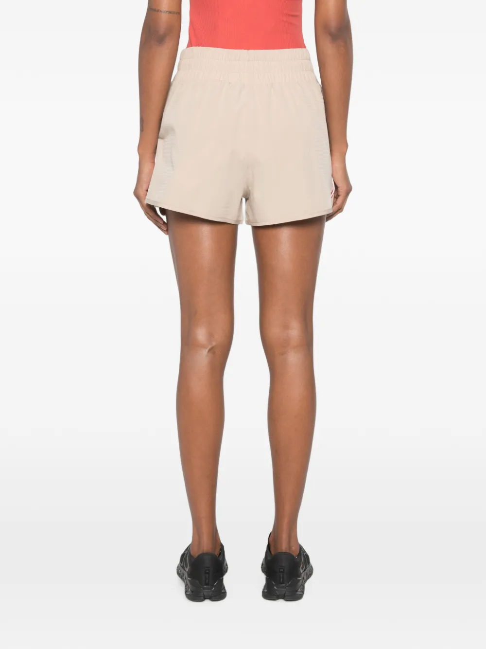 Varley Bodie 2" hardloopshorts met trekkoord Beige