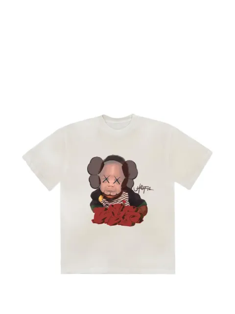 Travis Scott playera Utopia I en colaboración con Kaws