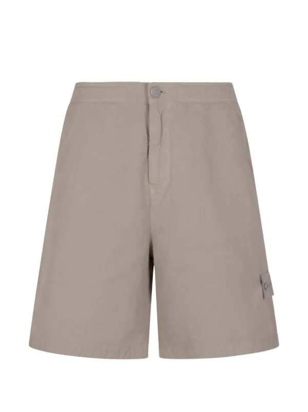 Stone Island ロゴパッチ ショートパンツ | ニュートラル | FARFETCH JP