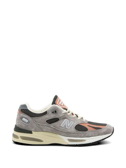 New Balance 991v2 sneakers met logo