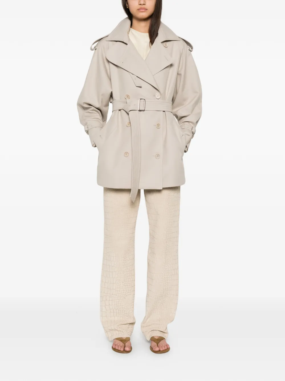 Max Mara Cacio mantel met dubbele rij knopen en ceintuur Beige