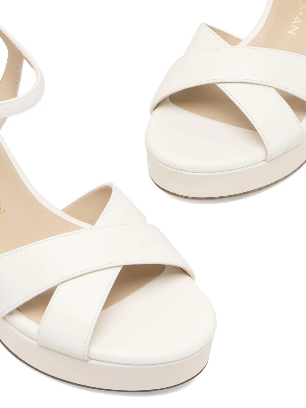 Stuart Weitzman Dayna platform sandals Wit