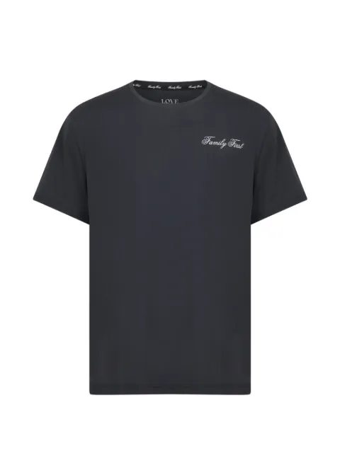 Family First playera con cuello redondo