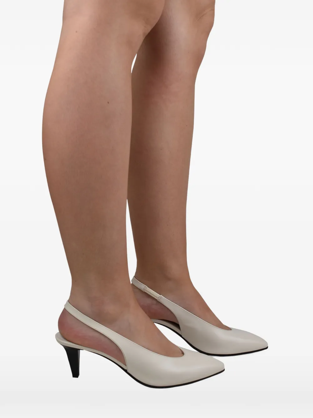 Loro Piana Pumps met elastische band en puntige neus Beige