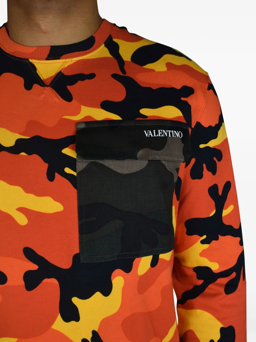 Valentino Garavani Trui met camouflagezak Oranje