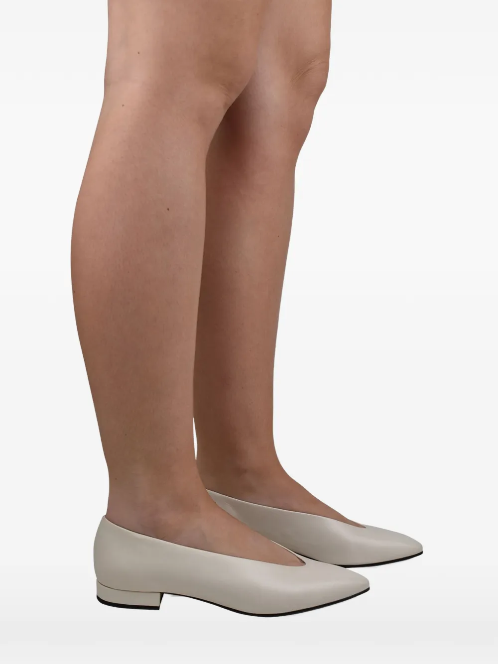Loro Piana Rebecca ballerina's met puntige neus Beige
