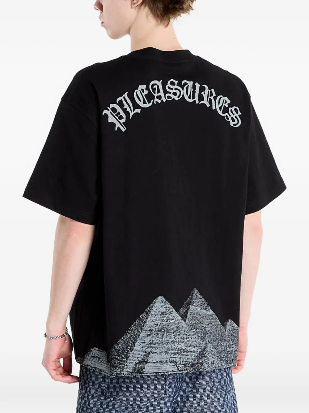 Pleasures Elevation Heavyweight T-shirt Zwart